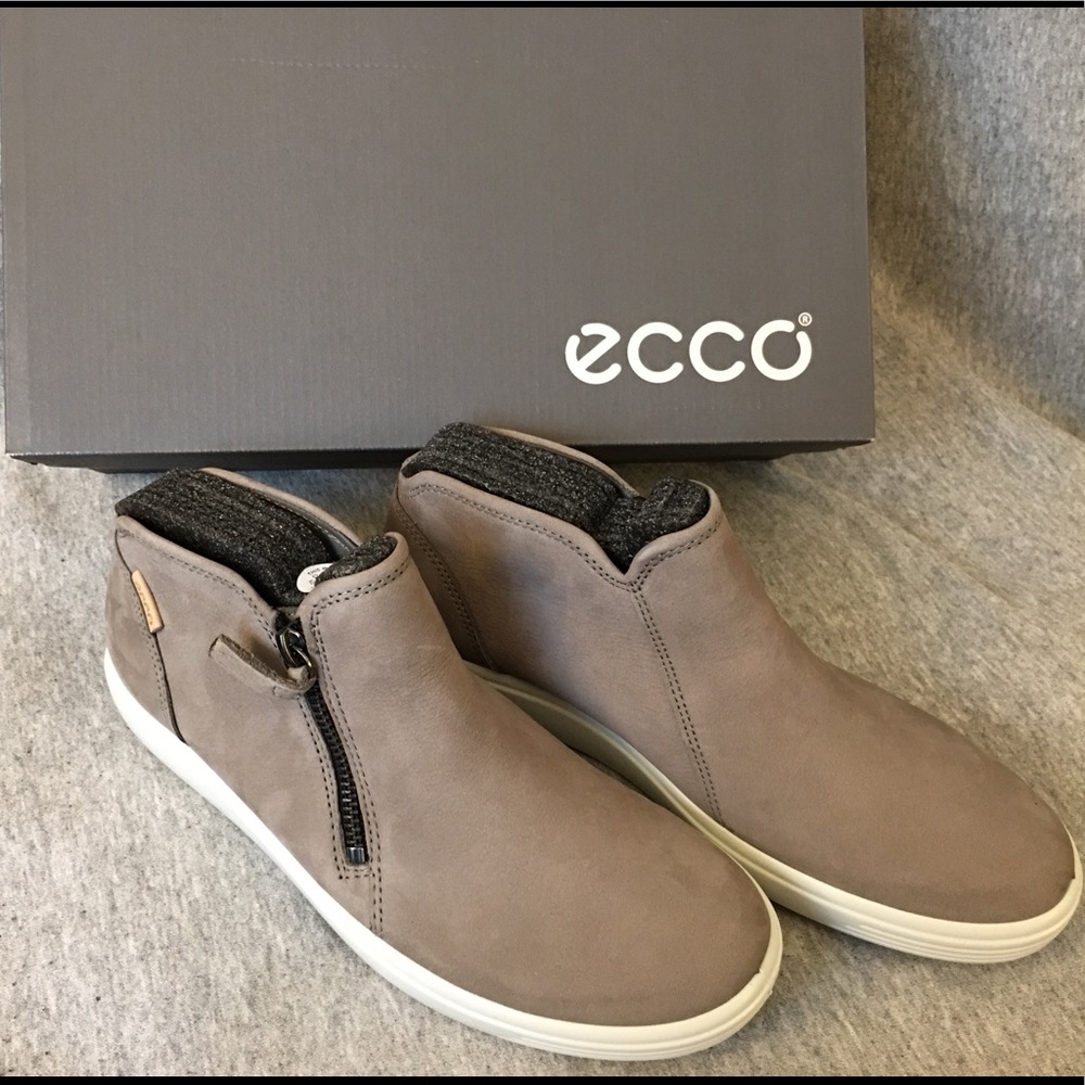 Ecco Bootie/sneaks